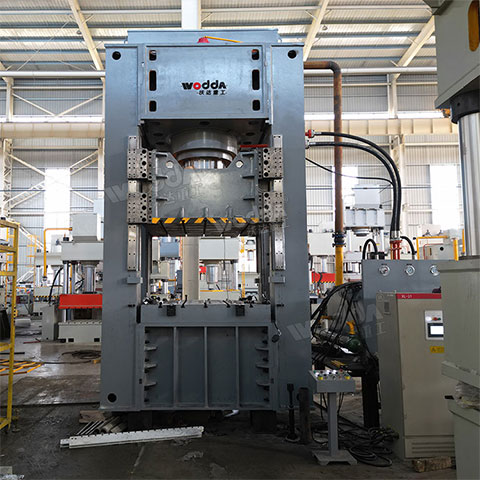 800噸BDF水箱板液壓機(jī)