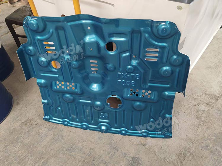 汽車(chē)底盤(pán)護(hù)板 汽車(chē)底盤(pán)護(hù)板